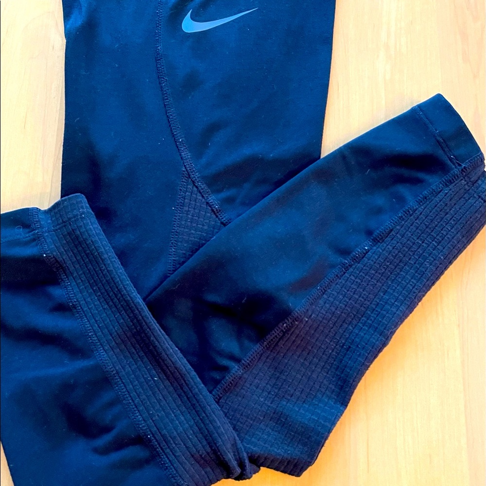 NIKE LEGGINGS/TIGHTS